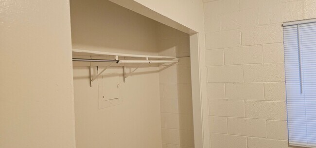 Photo - 4p1933 Unit C