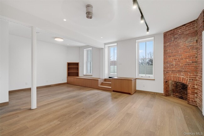 Photo - 316 Wall St Unidad 1