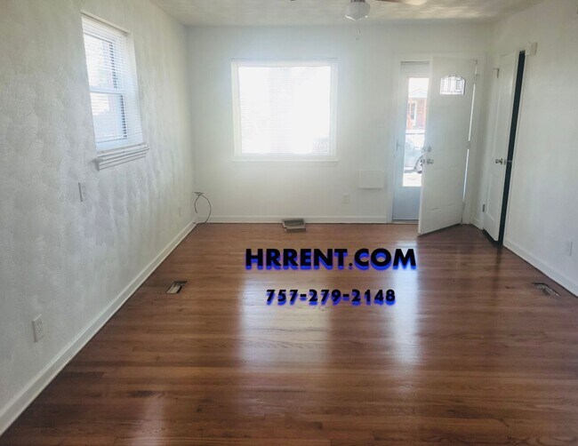 Photo - Newly Renovated 3 Bedroom 1 Bathroom Singl... Casa