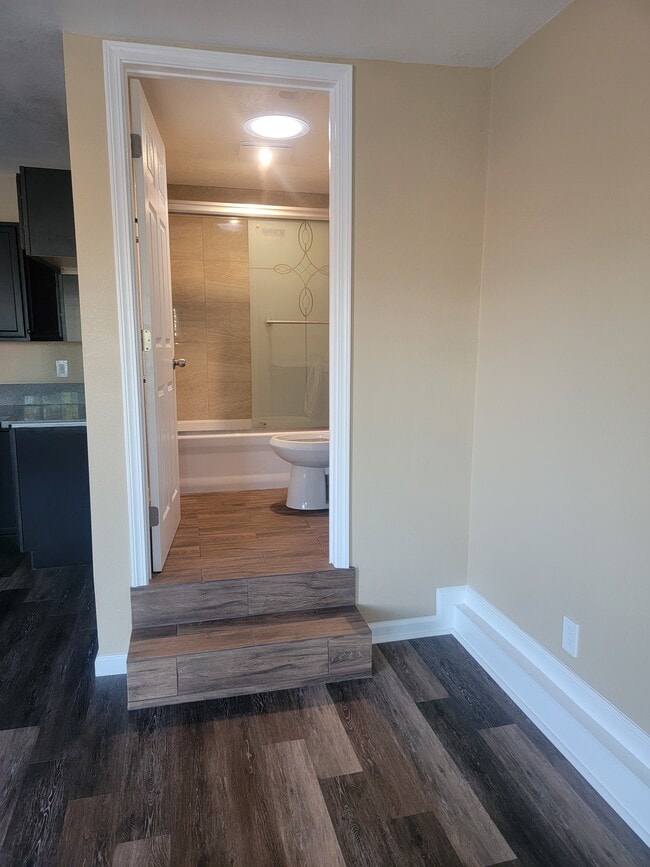 Photo - 4216 W 104th St