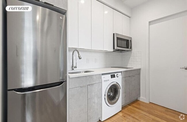 Building Photo - 648 W 158th St Rental