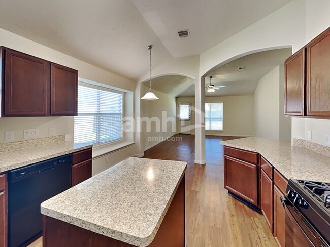 Photo - 2210 Steep Pine Trl