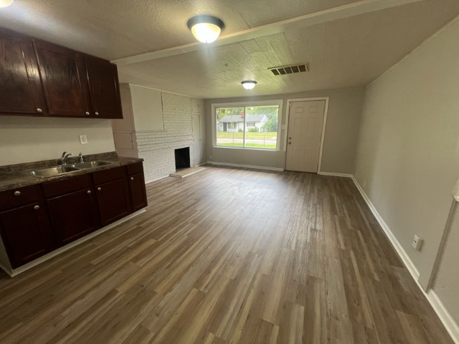 Building Photo - 6078 N 39th St Rental