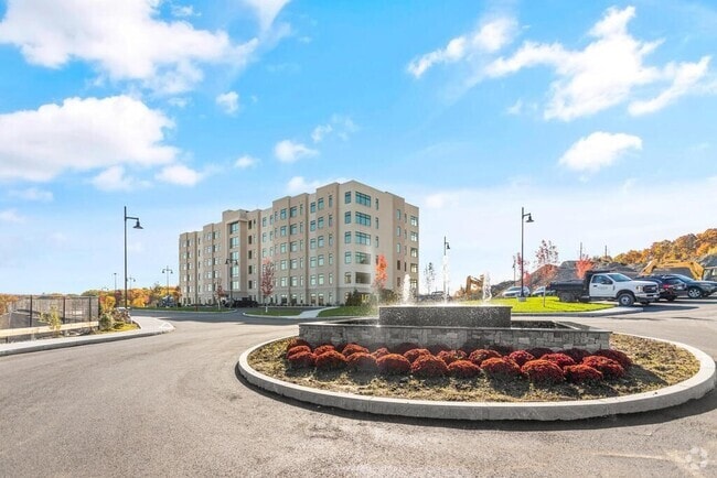 Building Photo - 26 Collins Ave Unit #000 Rental