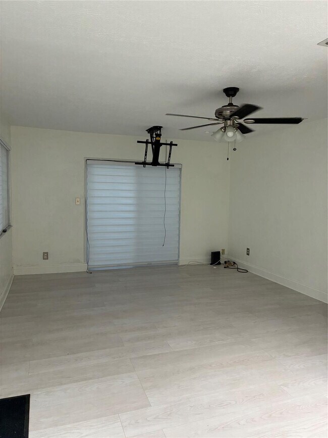 Photo - 2816 NW 7th St