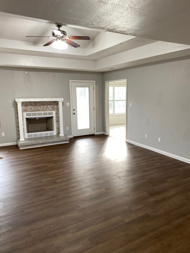 Photo - 2624 E Cherry St