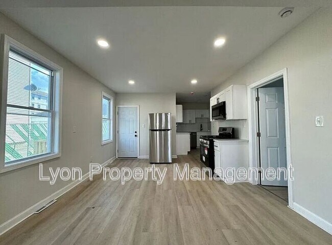 Photo - 204 Chapin Ave Unit 2F