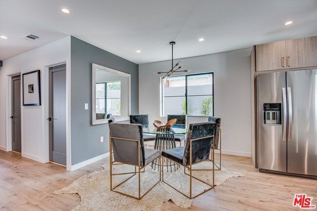 Photo - 13026 Calvert St