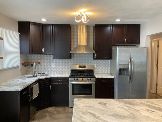 Photo - 501 Dartmouth Dr