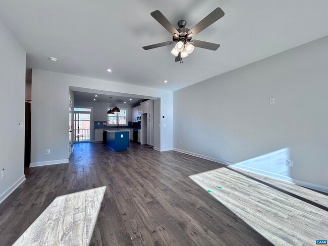 Photo - 103 Keene Ct