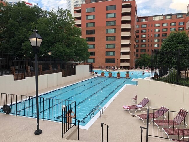 Photo - 1111 Arlington Blvd Unit 629