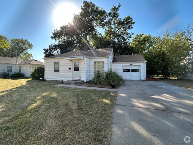 Building Photo - Cozy 2 bedroom 1 bathroom Rental