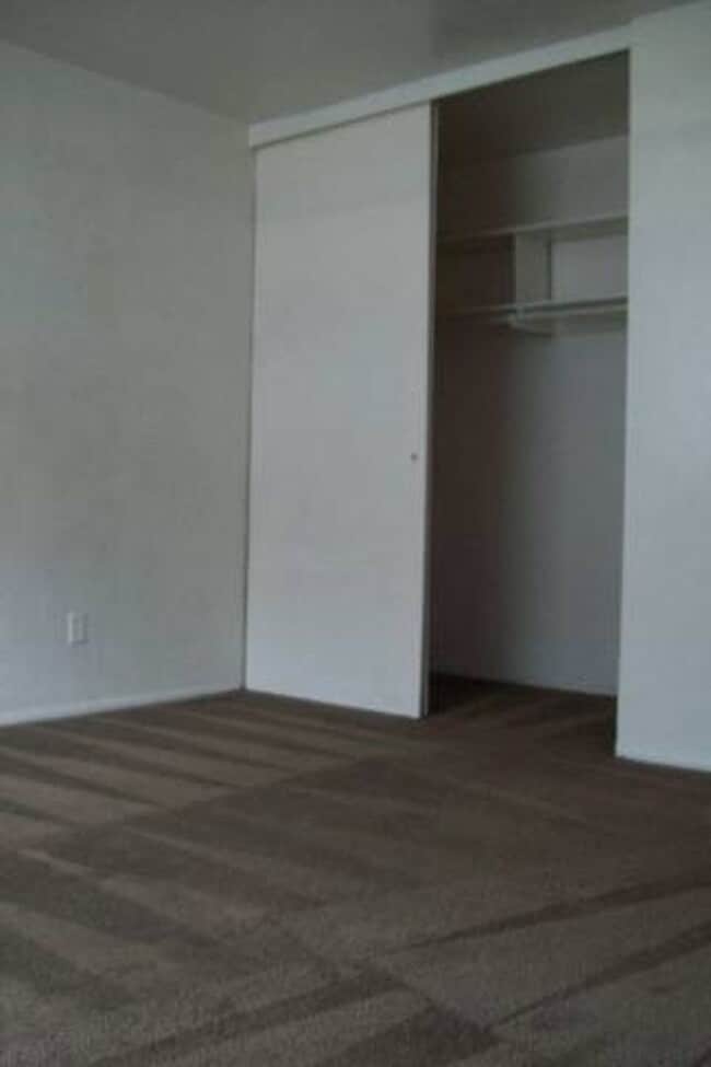 Photo - **Spacious 4 Bedroom Home in the Heart of Tempe!**