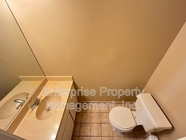 Photo - 3244 Southern Ave