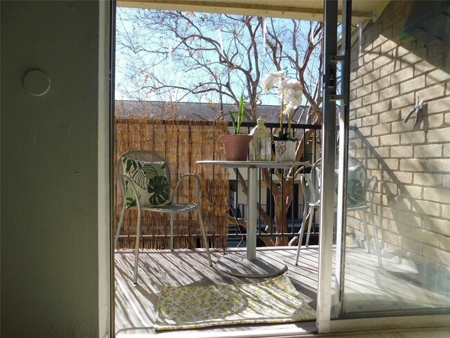 Photo - 3131 Cummins St Unit 46