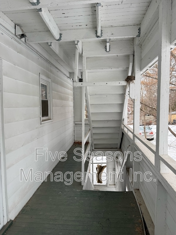 Photo - 384 St Paul St