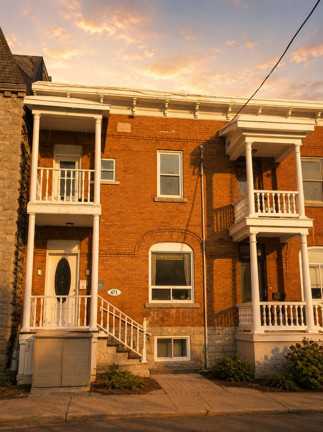 Building Photo - 477 Cumberland St