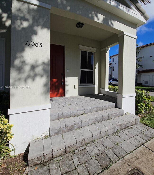 Photo - 17065 SW 93rd St