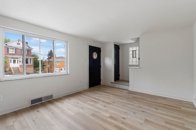 Photo - READY FOR MOVE IN! Fully RENOVATED 2-bedroom in Carrick!