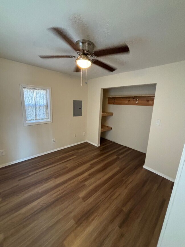 Photo - 1 bedroom home in North Pole / Washer & Dr...