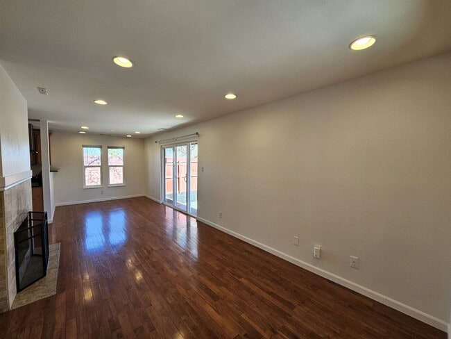 Photo - 5926 S Willow Way