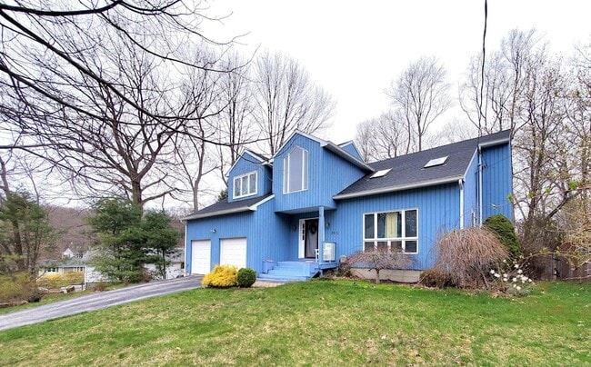 Photo - 360 Stevenson Rd House