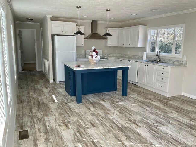 Photo - New Manufactured Home with 3 Bedrooms, 2 B...