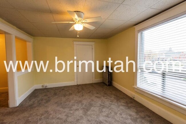 Photo - 273-275 S. 400 E. - 11