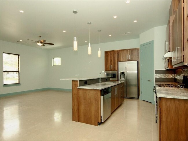 Photo - 306 Franklin Blvd