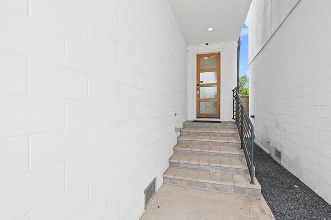 Photo - 2239 N MacGregor Way