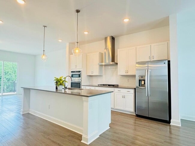 Photo - 511 Richland Crst Ln