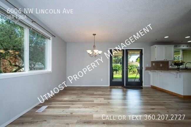 Photo - 6006 NW Lincoln Ave