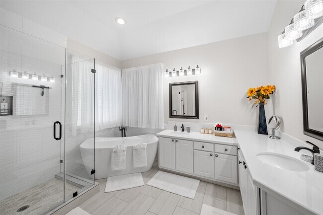 Photo - 6 W Prairie Dawn Cir