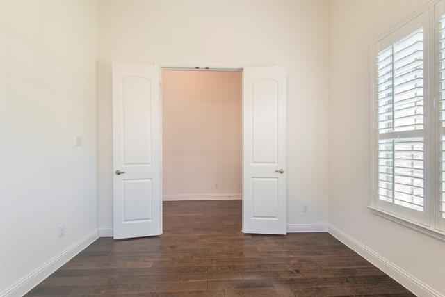 Photo - 861 Field Crossing