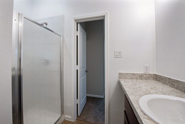 Photo - 7937 Richland Dr