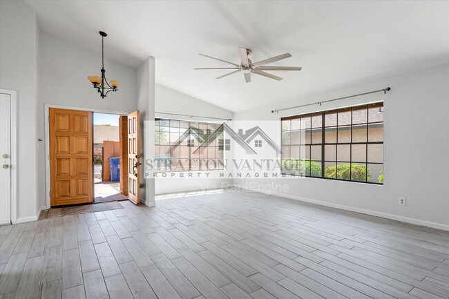 Photo - 2142 S Las Palmas