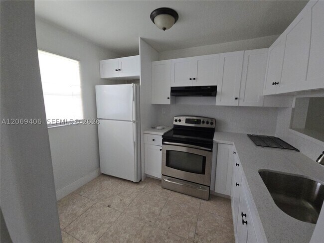 Photo - 3396 Foxcroft Rd Unit 113