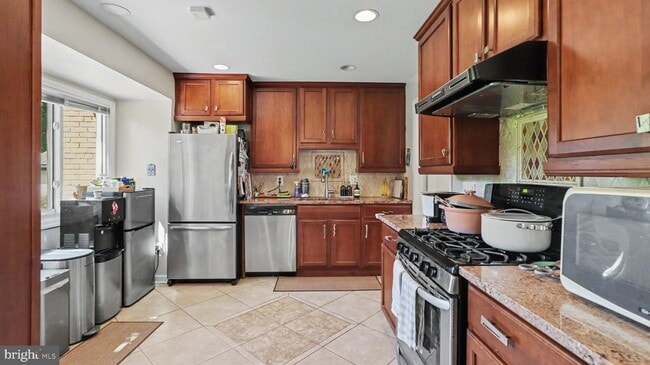 Photo - 9912 Pomona Dr