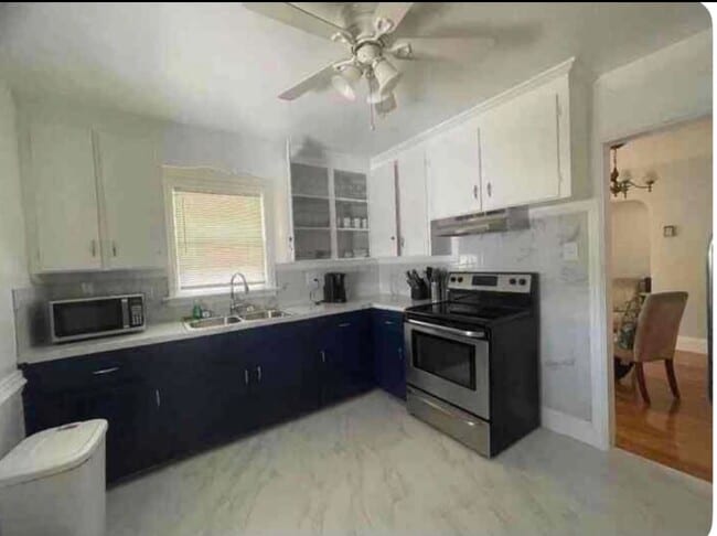 Building Photo - 1382 E Bayview Blvd Rental
