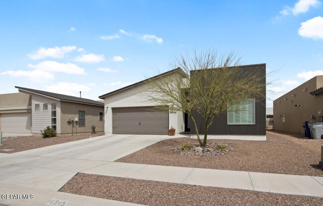 Building Photo - 14345 Jonathan K. Molina Ct