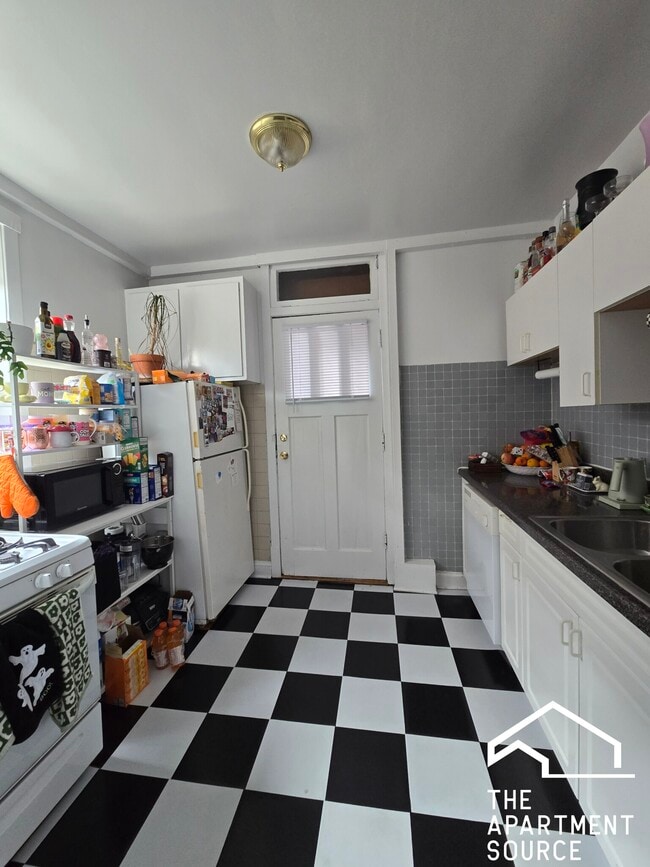 Photo - 1961 W Foster Ave Unidad G