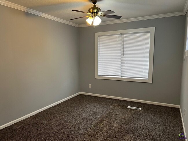 Photo - 1506 Main St