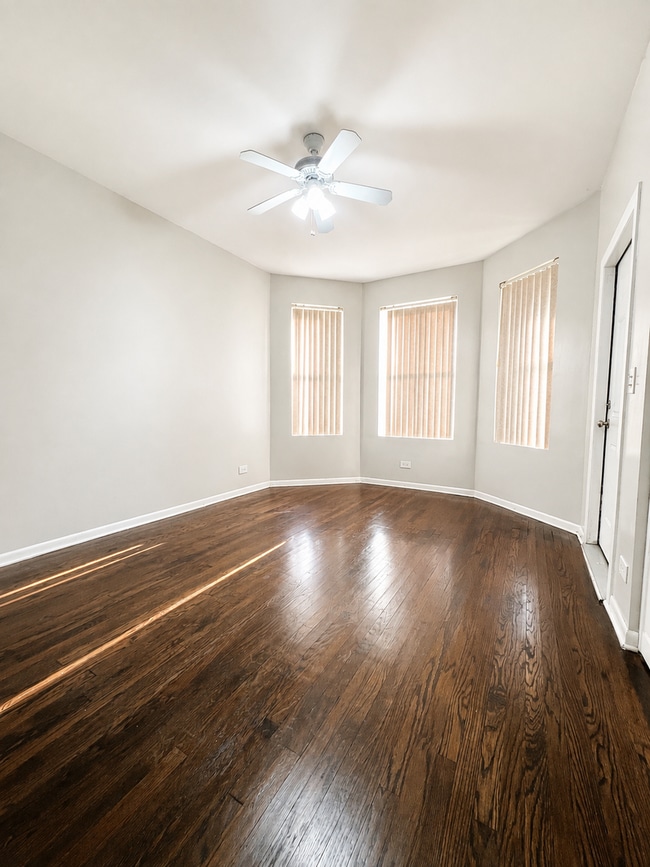 Building Photo - 1235 S Kolin Ave Unit 1