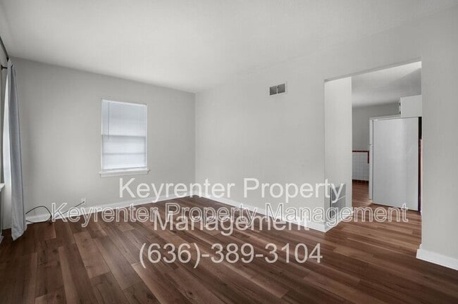 Photo - 1045 N New Florissant Rd