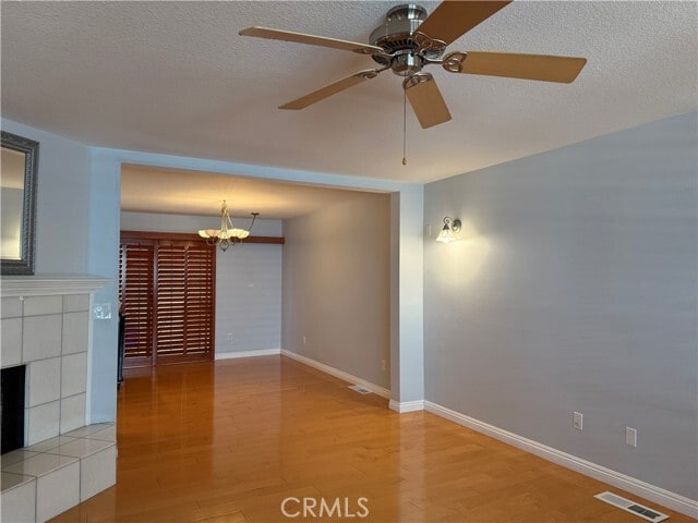 Photo - 676 Shepard St