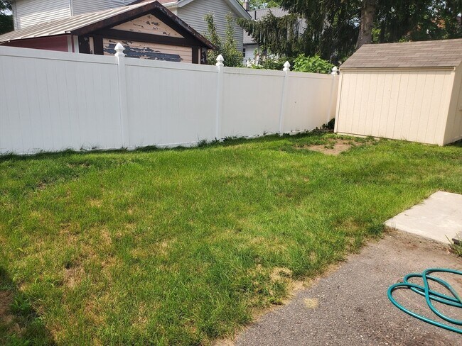 Photo - 18 Kenmore Rd Unit 2