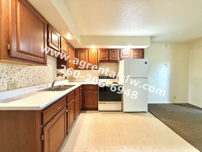 Photo - 1010 Lewis Pl Unit 1012
