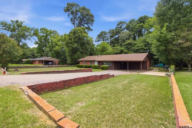 Photo - 801 Stewart St