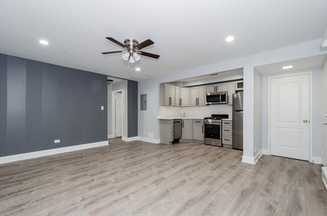 Photo - 7606 N Eastlake Terrace Unit 2A