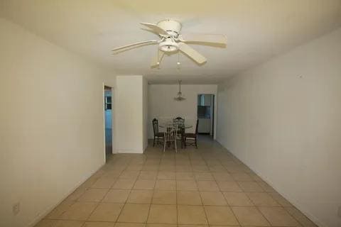 Photo - 1050 E Sample Rd
